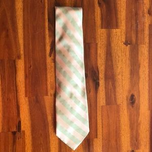 Izod Tie